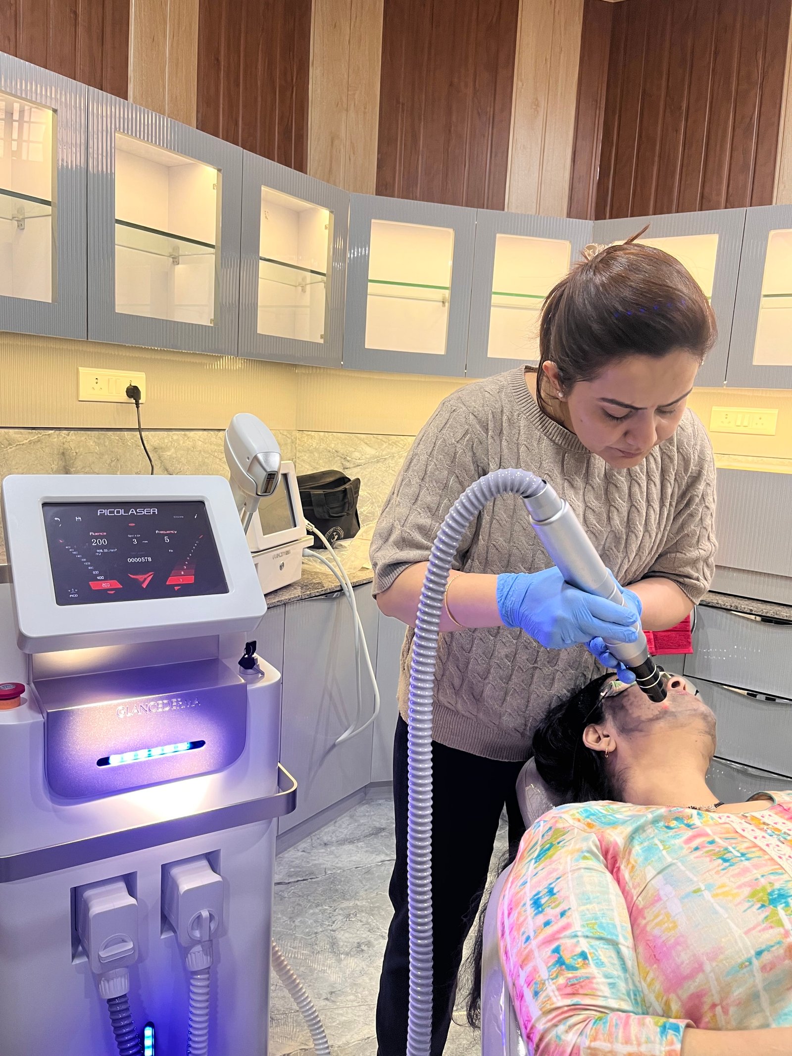 Clinic Treatment 8